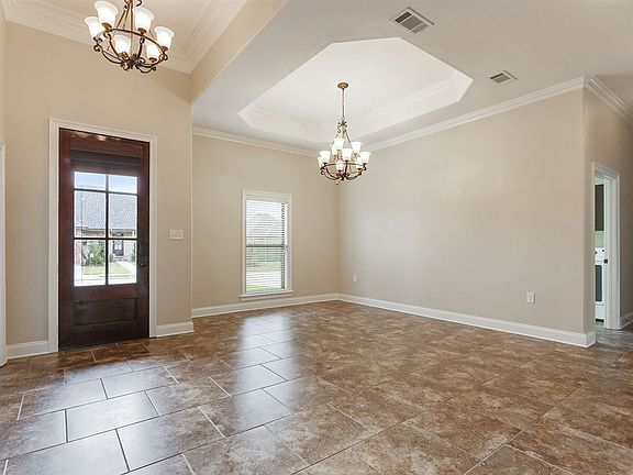 3rd image of 228 Mandalay Woods Blvd