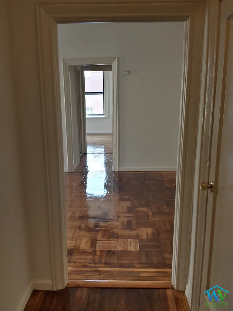 1 bed, 680 sqft, $2,100 — Photo 3