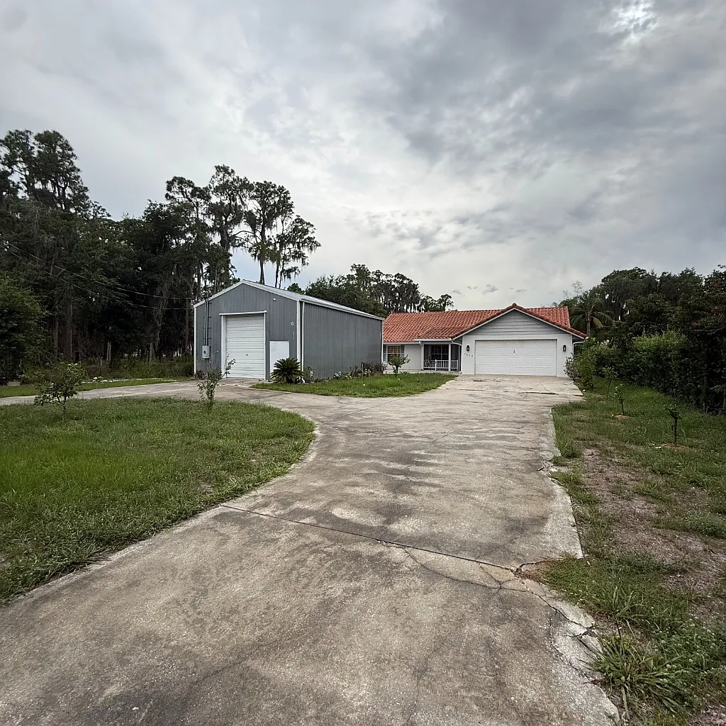 3 bed, 3.0 bath, $2,900 — Photo 1