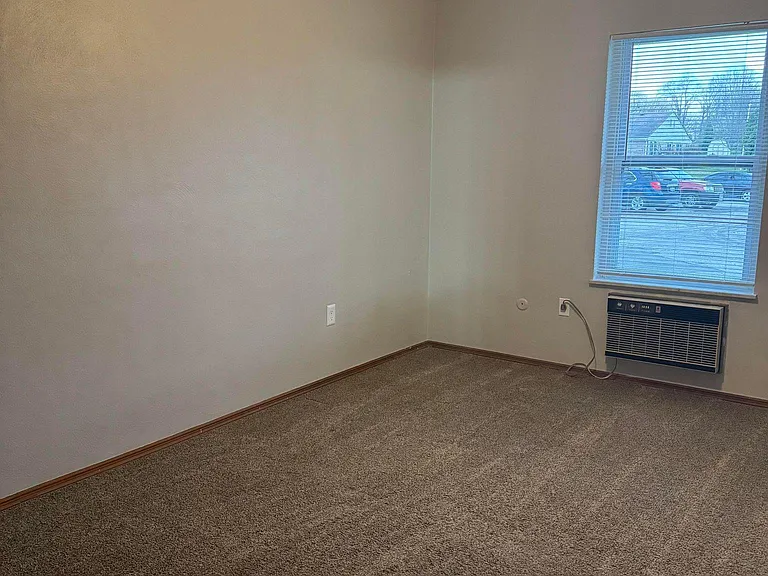 1202 S Heincke Rd — Photo 19