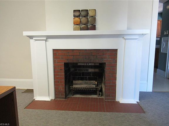 4th image of 125 N Elmwood Ave