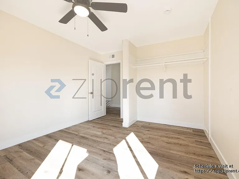 4914 Zion Ave — Photo 8