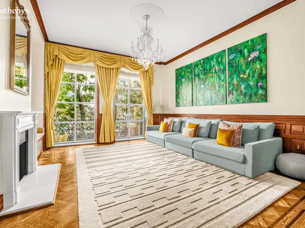 33 West 95th Street image 1 of 23