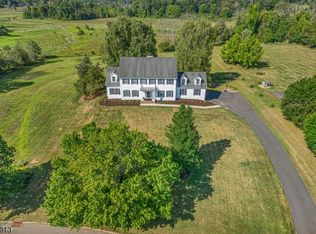 19 Cedar Ridge Rd, Lafayette, NJ 07848