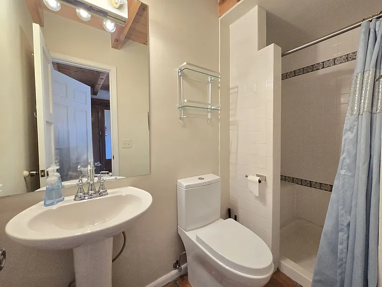 4557 Trinity Dr — Photo 26