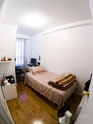 Rented by Roselyn  Fortuna LLC | media 32