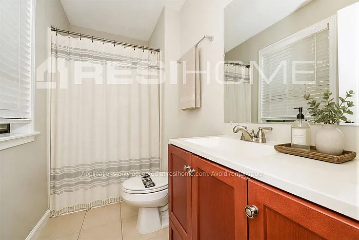 70 Homestead Pl — Photo 11