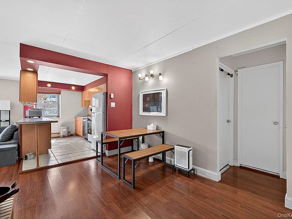 5th image of 100 Clinton Avenue #3K