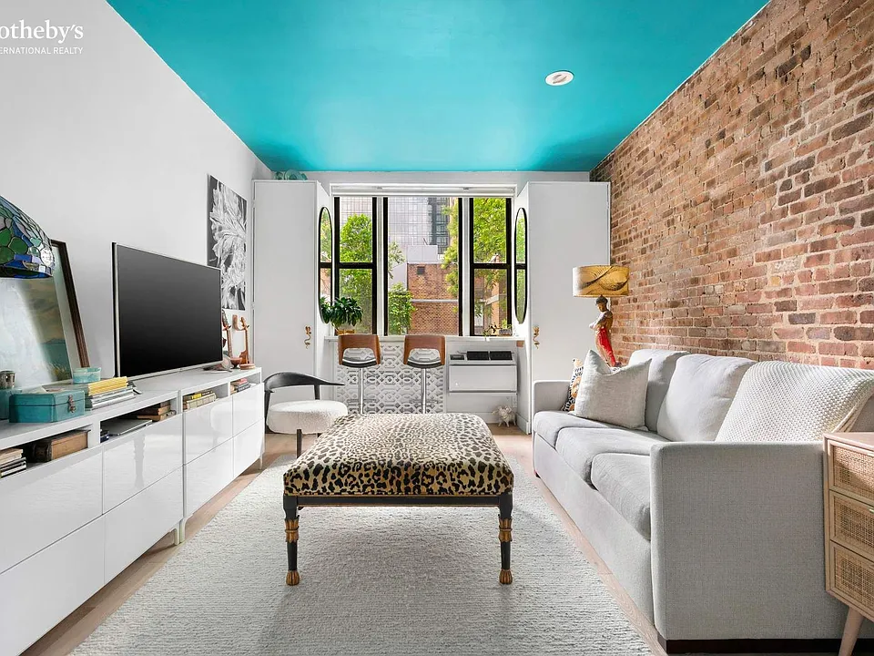 453 W 43rd St #1-B