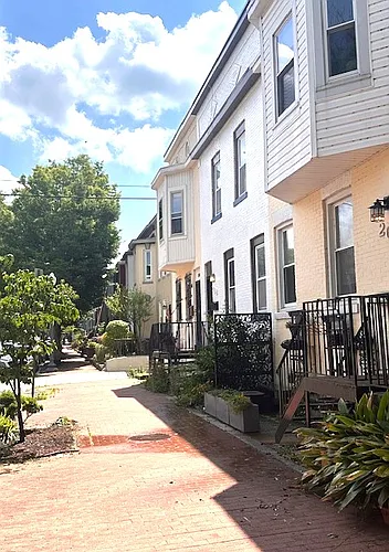204 Bates St NW Photo 1