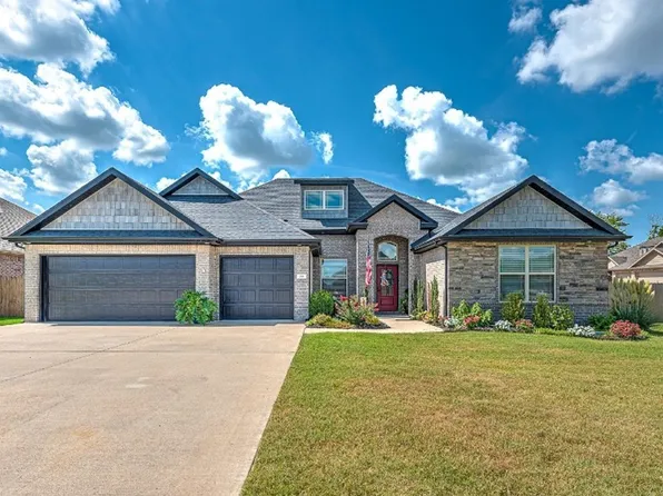 308 Deere Run Dr, Cave Springs, AR 72718