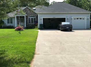 2747 Beattie Rd, Twin Lake, MI 49457