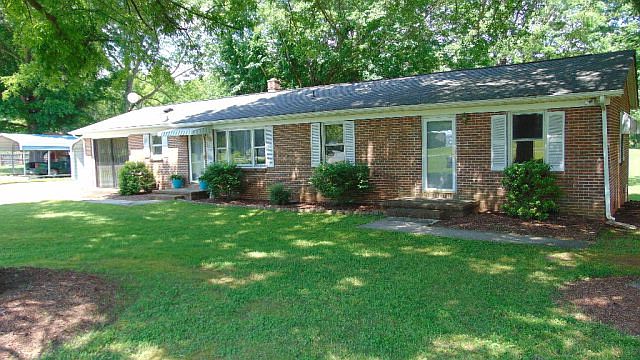 1st image of 1119 Seven Oaks Dr