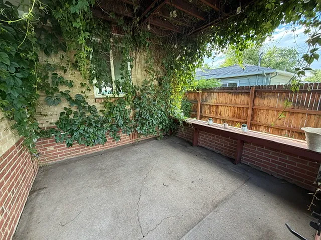 4250 S Bannock St — Photo 15