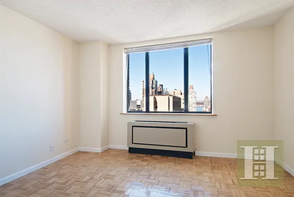 Sold by Halstead Real Estate | media 23