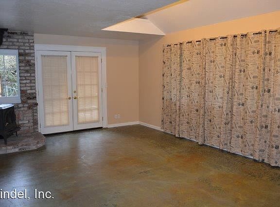 5th image of 1511 Erin Ct