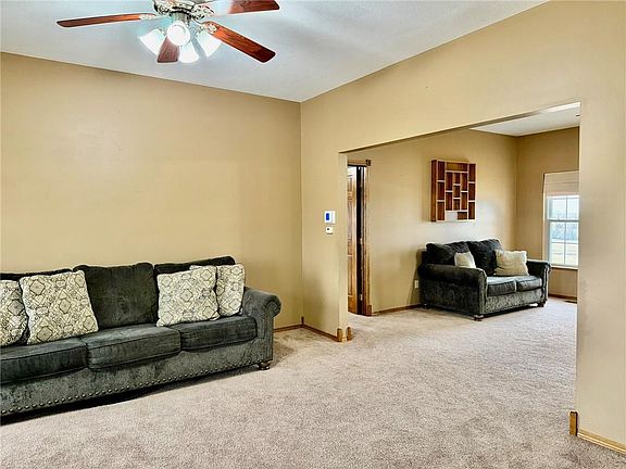 5th image of 24752 200th St