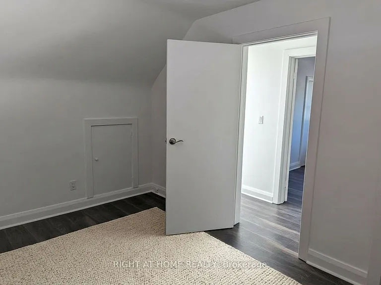 24 Harewood Ave — Photo 26