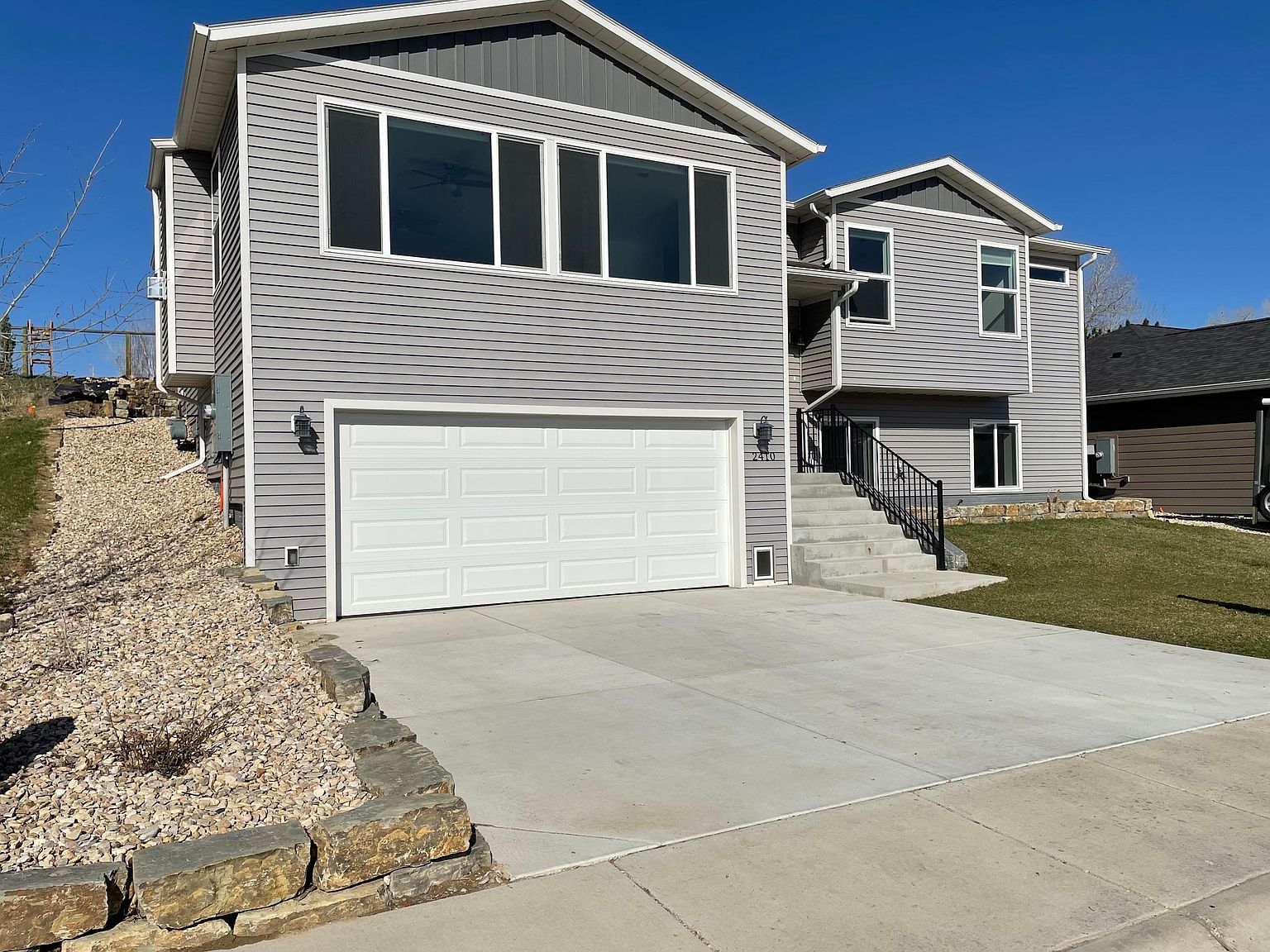 2410 Juniper Lane Sheridan Wy 82801 Mls 21 257 Zillow