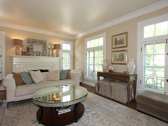 4th image of 3829 Woodland Ave