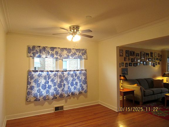 4th image of 3148 W 102nd St