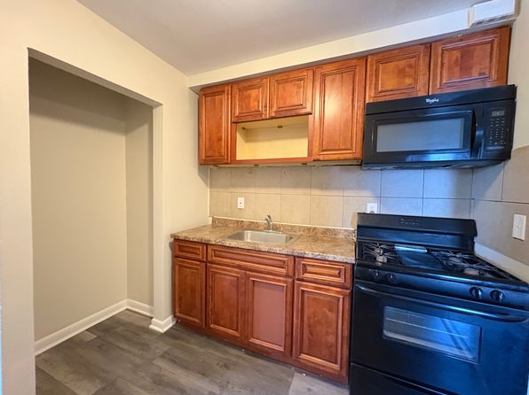 104 Montclair Ave APT 17