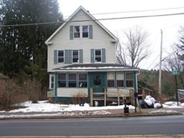 2nd image of 1052 S Main St