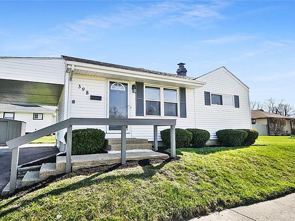 3rd image of 398 Travis Dr