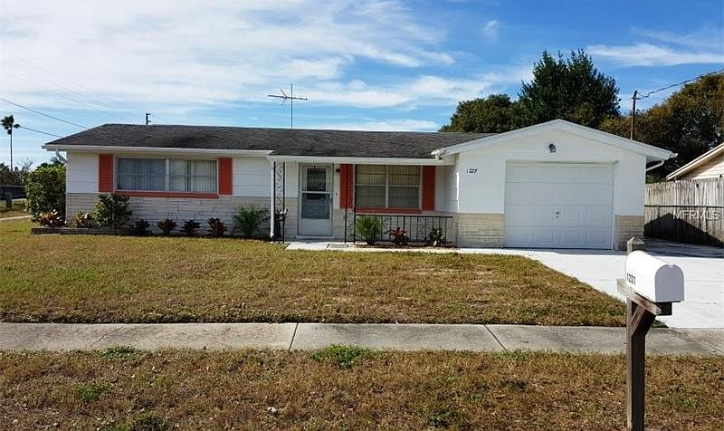 1st image of 1227 Basswood Dr