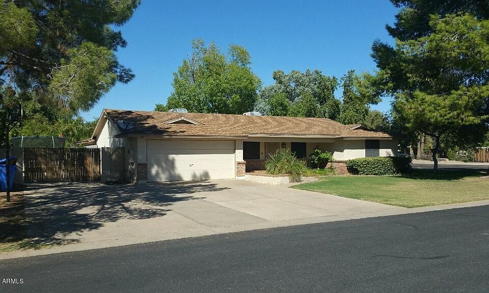 2nd image of 344 E Scott Ave