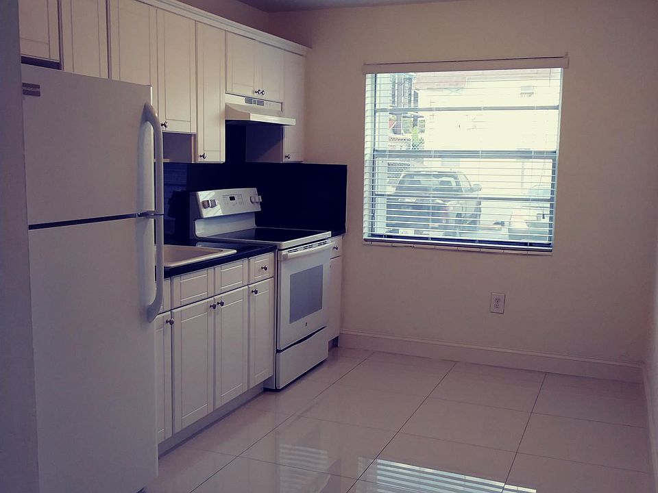 2nd image of 1651 SW 2nd St APT 3