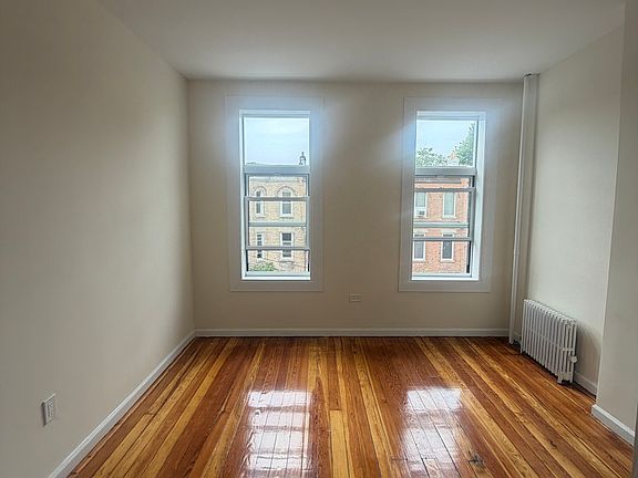 2nd image of 564 Morgan Ave APT 3L