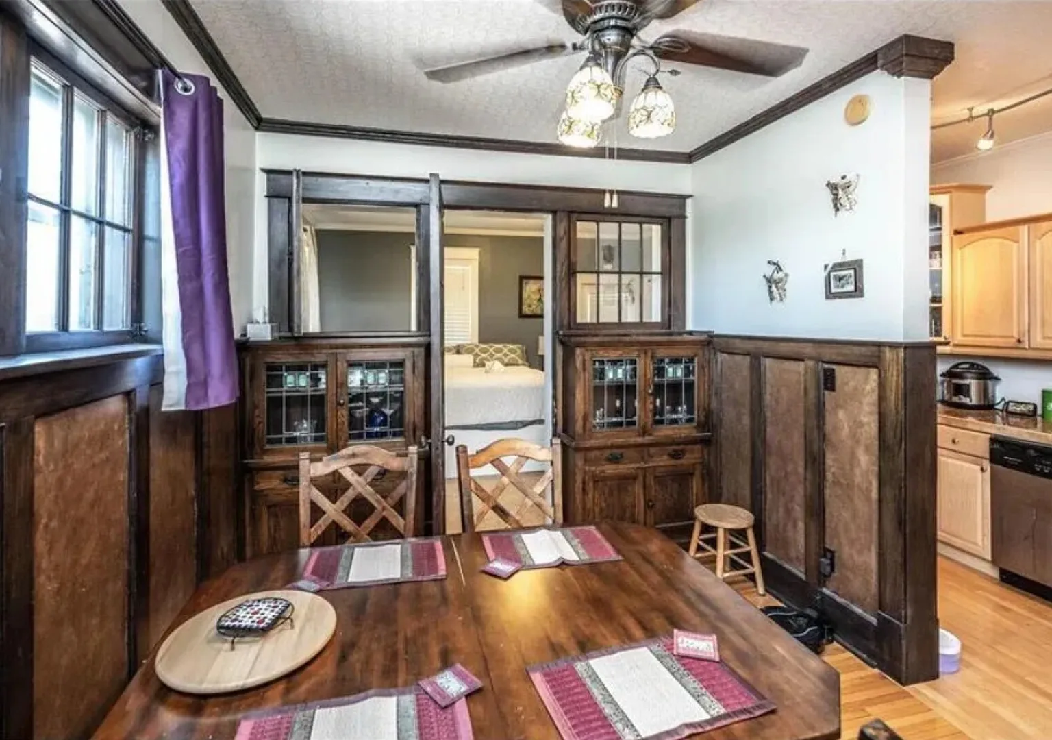 Charming 2BR craftsman condo near St. Paul College — Photo 2
