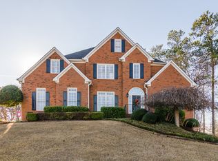 395 Brook Cir, Roswell, GA 30075
