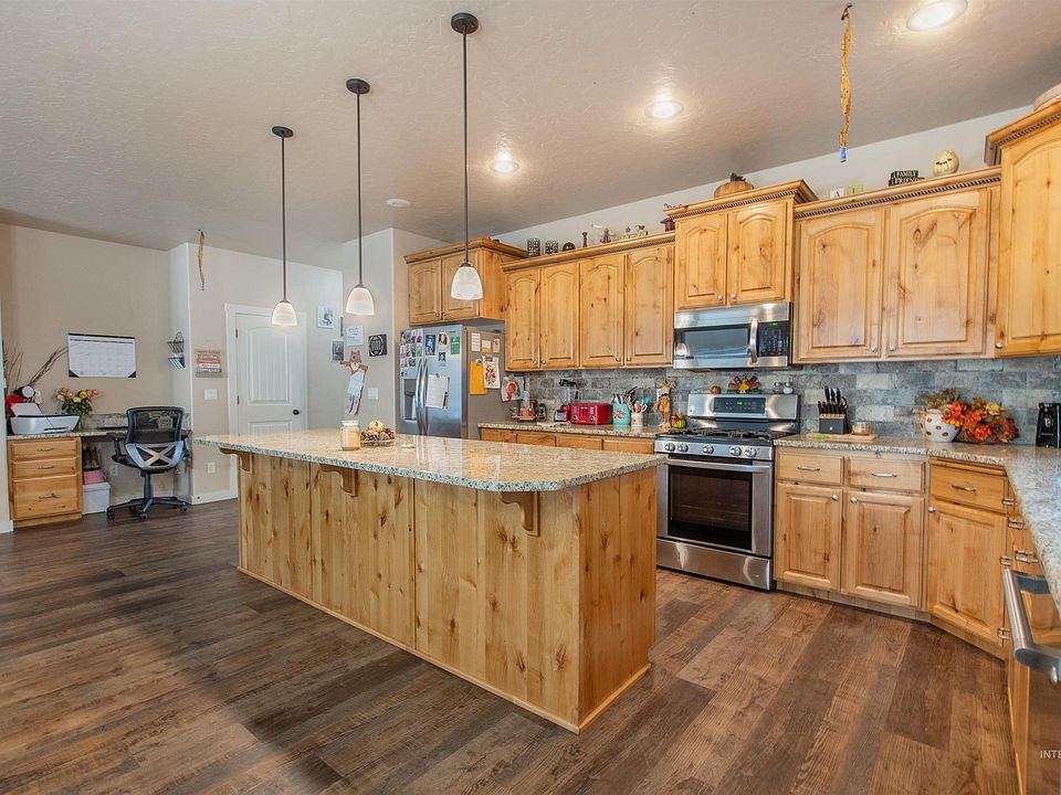 haru♪　0423 5010 S Lava Springs Loop, Nampa, ID 83686 | Zillow