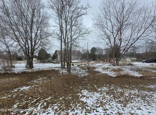 8-10 S 5th St, Morley, MI 49336