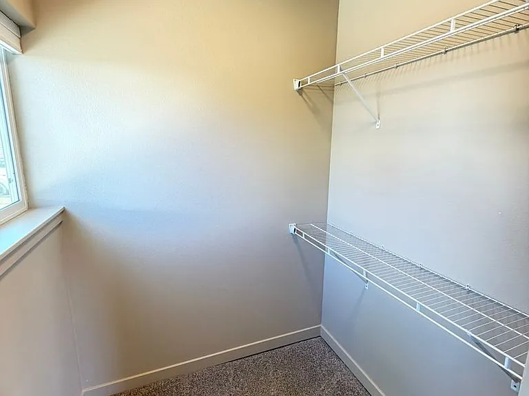 180 Hiatt St — Photo 10