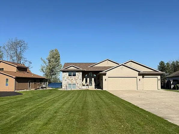 4984 Dunbar Ct, Gladwin, MI 48624