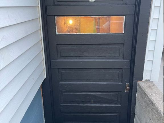 2nd image of 412 E Avenue D APT 2