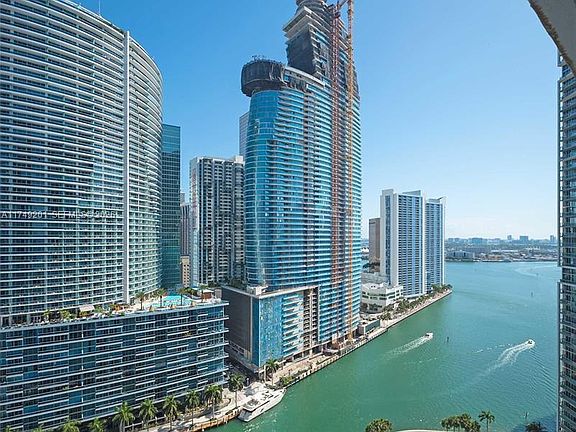 3rd image of 485 Brickell Ave APT 2603