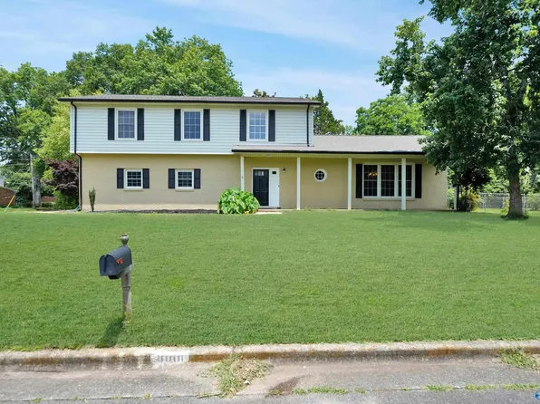 8001 Randall Rd SW, Huntsville, AL 35802