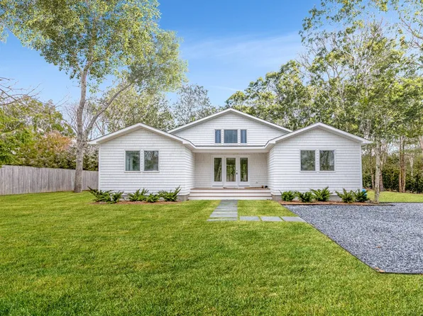 10 Sulky Cir, East Hampton, NY 11937