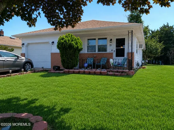 77 Puerto Vallarta Street, Toms River, NJ 08757
