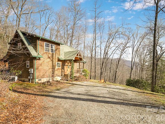 4th image of 2015 Bettys Creek Rd