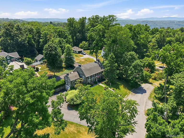 51 Adriance Ave — Photo 19