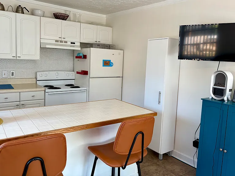 1012 Grove St #1012 — Photo 3