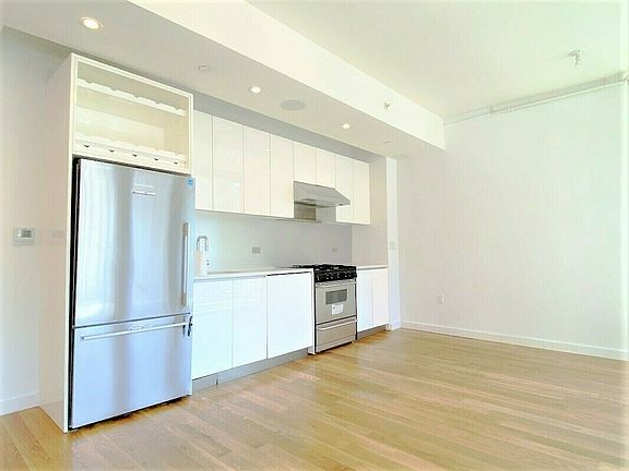 5th image of 434 Albee Sq #4B