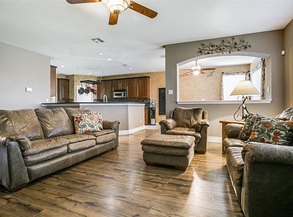 4th image of 3201 Melvin Dr