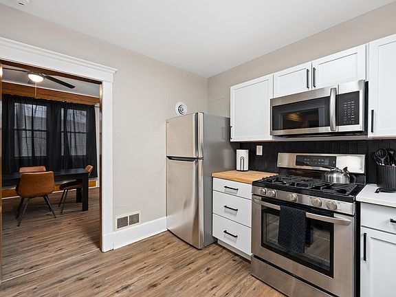 5th image of 204 W Armstrong Ave