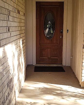 2nd image of 611 Pleasant Manor Ave